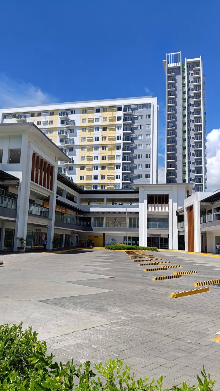 CLI opens The Retail Bloc of Casa Mira Towers Mandaue photo
