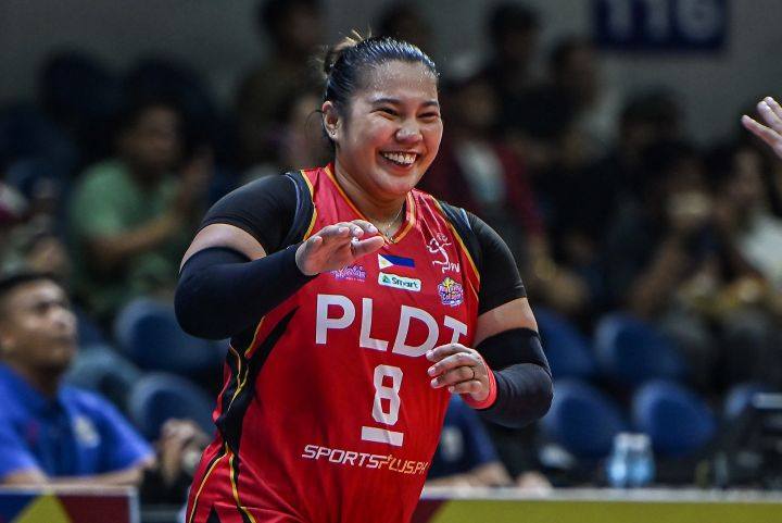 PLDT’s leaders Kath Arado and Savi Davison prime for new PVL push photo