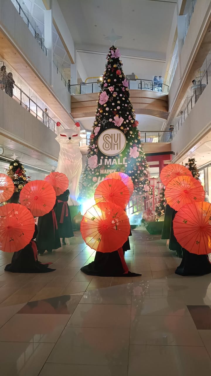 SM J Mall unveils Kitsune’s Christmas Grove photo