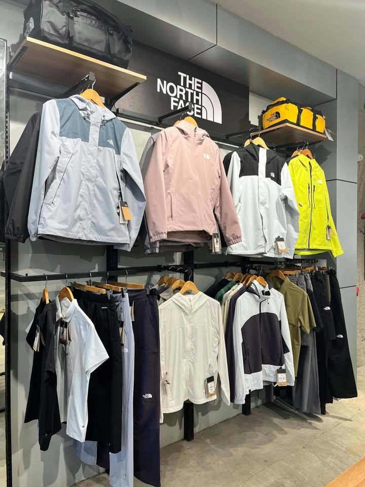 The North Face is back at R.O.X. Ayala Center Cebu & The Mall - NUSTAR photo